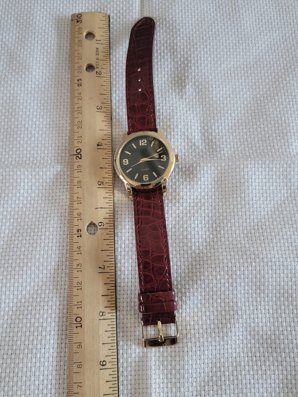 Classic Women's Burgundy Leather Strap Watch - Unbranded